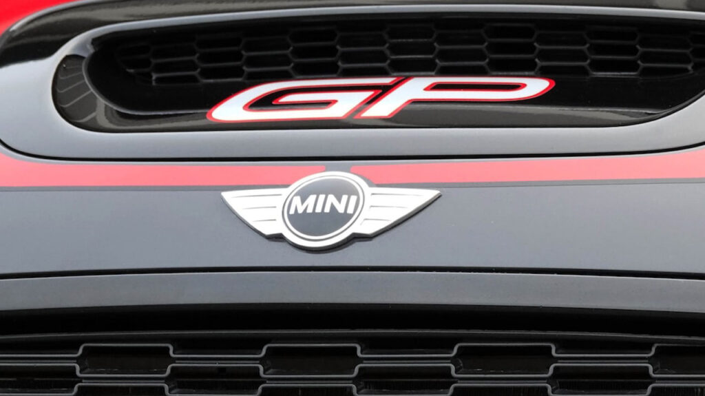 ミニクーパーのエンブレム