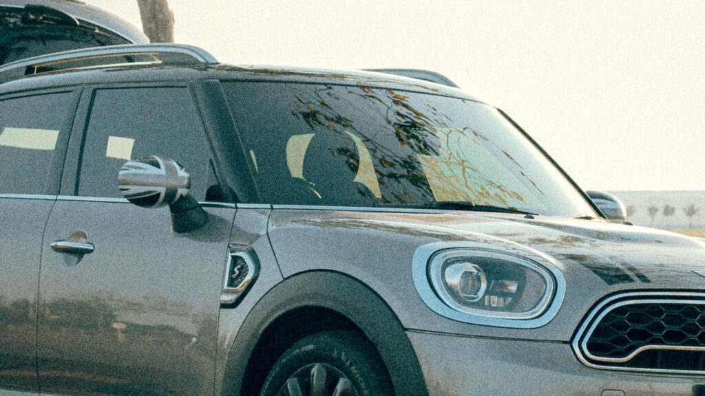 ユニオンジャックの柄のドアミラー