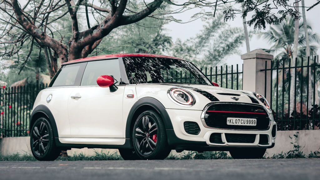 ミニクーパーカラフルなドアミラー